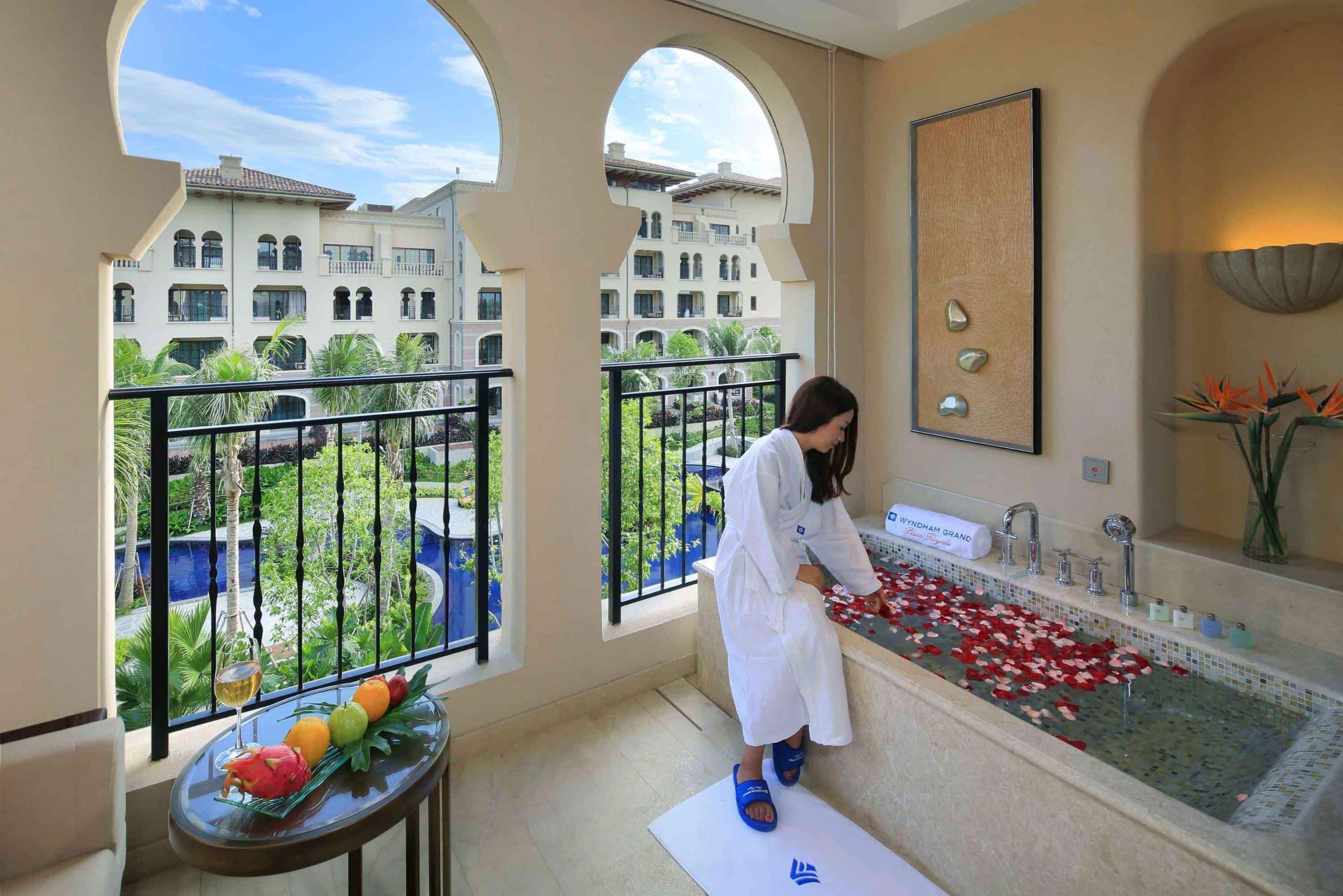 Wyndham Grand Plaza Royale Hainan Longmu Bay Ledong Extérieur photo